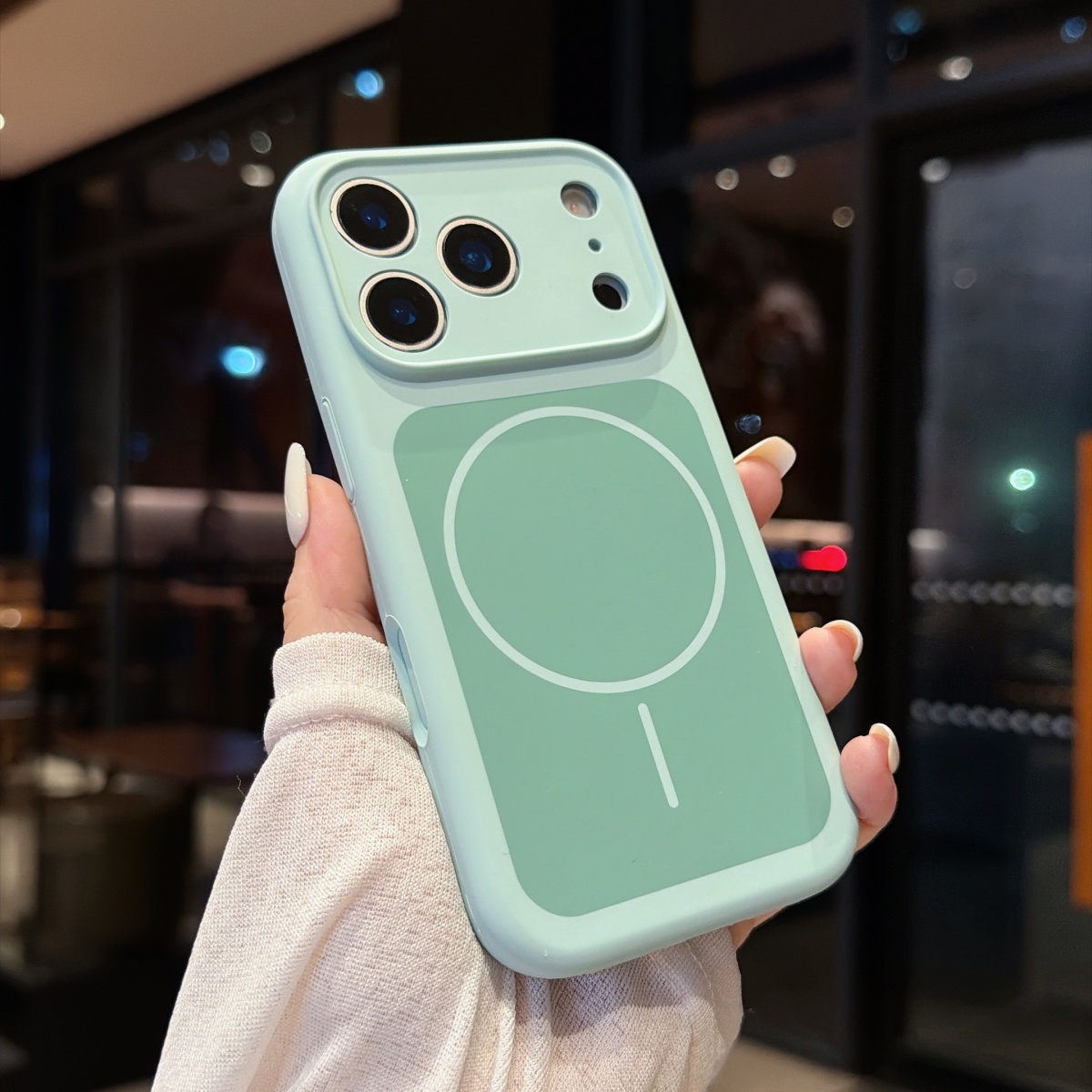 Nowe oficjalne etui magnetyczn – Liquid Silicone Magnetic Phone Case recenzja i cena